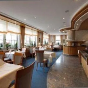 Konukevi Martinshof 3*